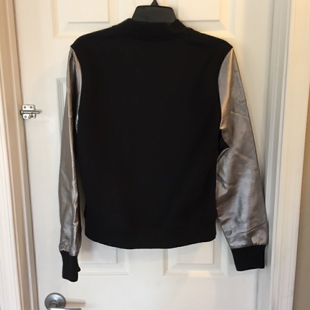 Forever 21 Snap Button Jacket - Picture 4 of 5